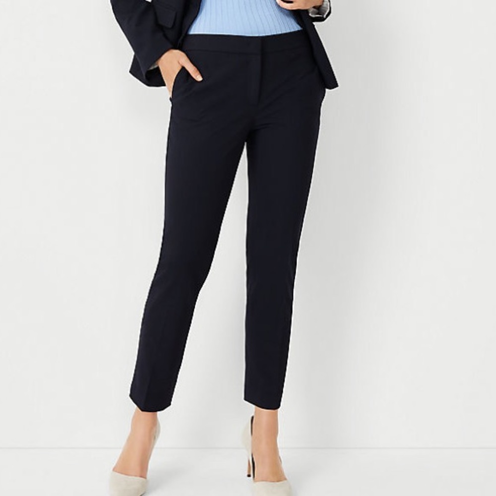 ANN TAYLOR The Eva Ankle Pant In Seasonless Stretch Size 8 Black